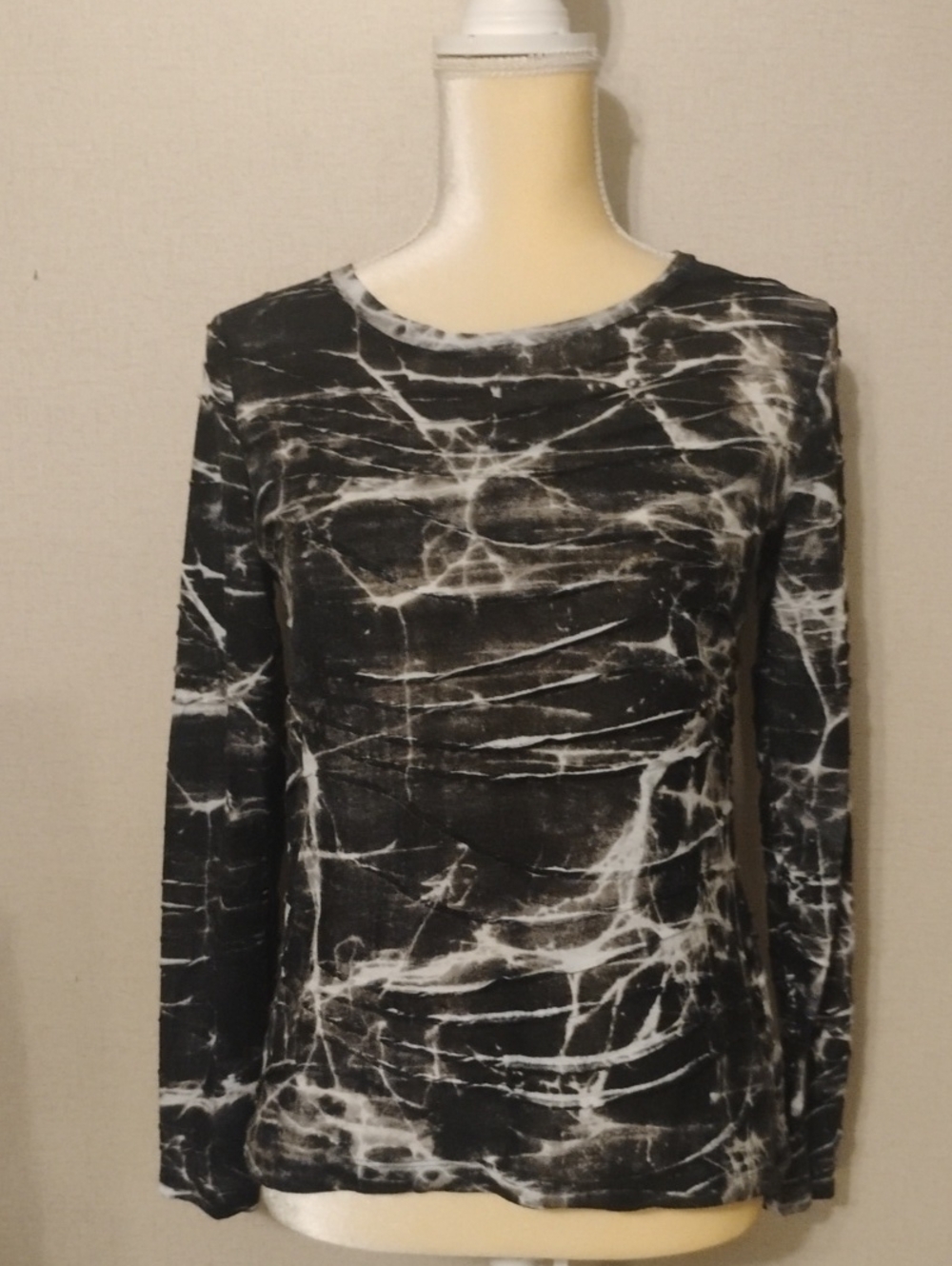 5/$15 Small Simply Vera By Vera Wang Tie Dye Long Sleeve Crewneck Top